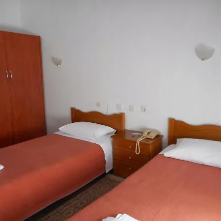 Hotel Parissas
